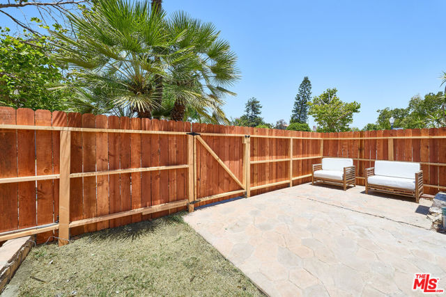 3653 Falcon Avenue, Long Beach CA: https://media.crmls.org/mediaz/b104f0c4-fde8-4790-ad62-716a52c9482f.jpg