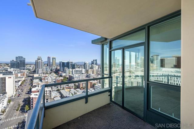 555 Front Street, San Diego CA: https://media.crmls.org/mediaz/b1063d89-c893-468a-a3da-38da1453042d.jpg