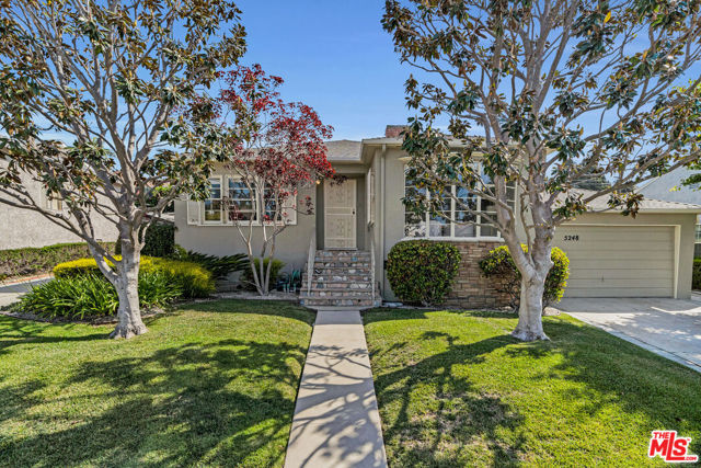 5248 Parkglen Avenue, Los Angeles CA: https://media.crmls.org/mediaz/b106d0c7-decd-464a-85d7-9944254347bc.jpg