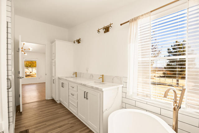 62851 Aberdeen Drive, Joshua Tree CA: https://media.crmls.org/mediaz/b1076c4c-2aec-4c6e-8f28-d7ca0ffd4112.jpg