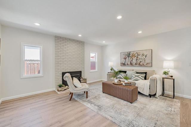 6113 Oak Forest, San Jose CA: https://media.crmls.org/mediaz/b107dacf-3aa1-4921-a2dc-dc3c763bac84.jpg