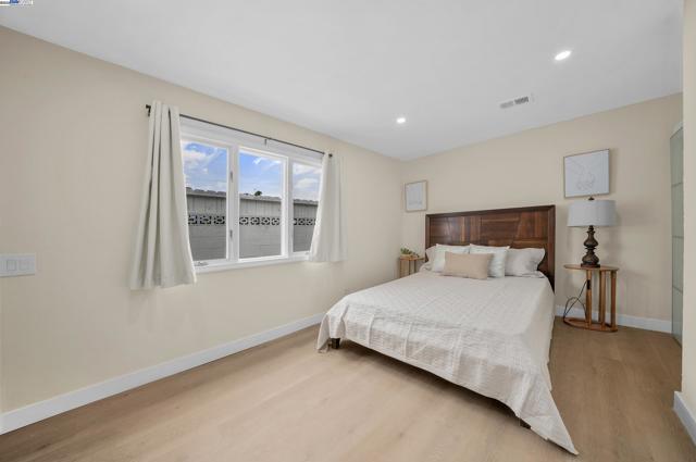 16871 Ross Lane, Huntington Beach CA: https://media.crmls.org/mediaz/b108f07a-d0d6-43b9-b993-2e93a6a336c5.jpg