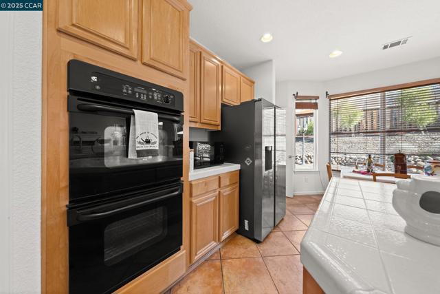 Image 20 of 60 For 868 Deer Spring Cir