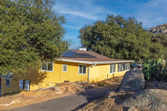 4698 Park Lane, Alpine, California 91901, 3 Bedrooms Bedrooms, ,3 BathroomsBathrooms,Single Family Residence,For Sale,Park Lane,240022999SD