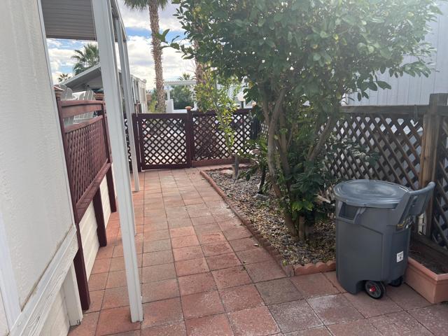 74711 Dillon Road, Desert Hot Springs CA: https://media.crmls.org/mediaz/b109c90b-99d5-4b57-9a37-9216c08bfa4d.jpg