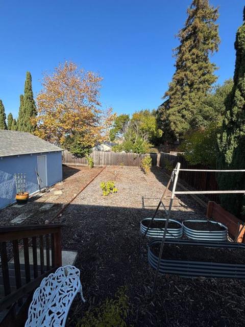 2260 Romey Lane, Hayward CA: https://media.crmls.org/mediaz/b109e6f7-6df2-4424-a8c3-7df8f1219a3d.jpg