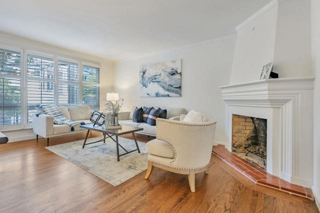 569 Chenery Street, San Francisco CA: https://media.crmls.org/mediaz/b10a5e68-c7cf-49e8-94ff-ae7b0db50ac4.jpg