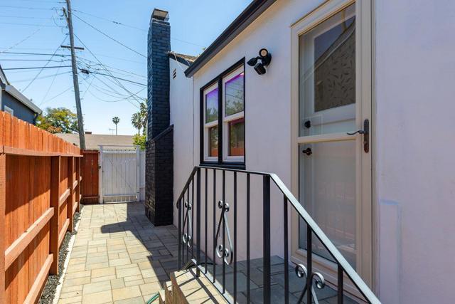 1032 Toyon Drive, Burlingame CA: https://media.crmls.org/mediaz/b10a86d6-fb65-4818-be21-add6ede6f194.jpg