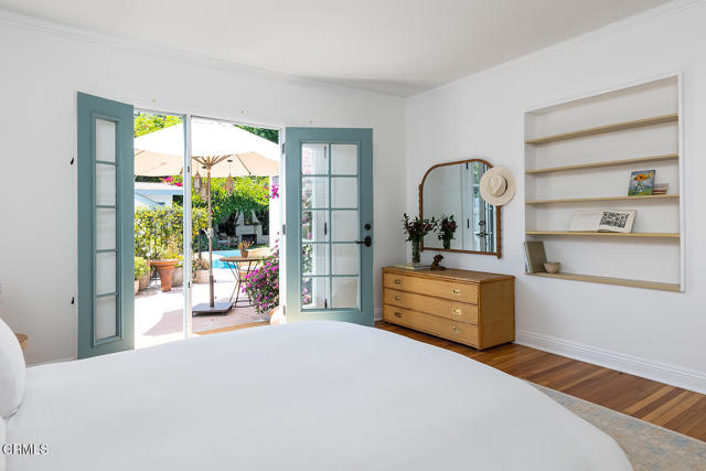 1159 N Chester Avenue, Pasadena CA: https://media.crmls.org/mediaz/b10aeb0d-51e9-4b41-a1a2-6e83013b690d.jpg