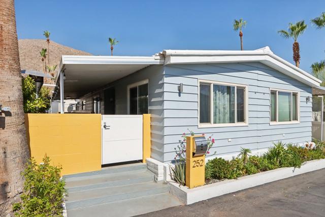 252 Lei Drive, Palm Springs CA: https://media.crmls.org/mediaz/b10b1f36-3b94-4ebb-bf92-11133d3470c1.jpg