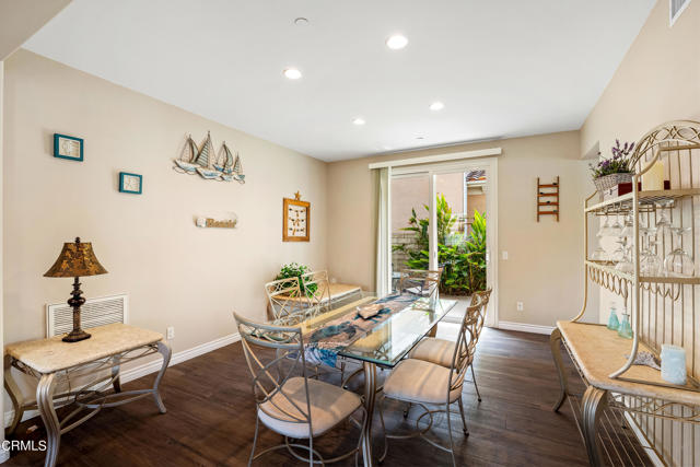 Detail Gallery Image 13 of 57 For 1413 Twin Tides Pl, Oxnard,  CA 93035 - 3 Beds | 2/1 Baths