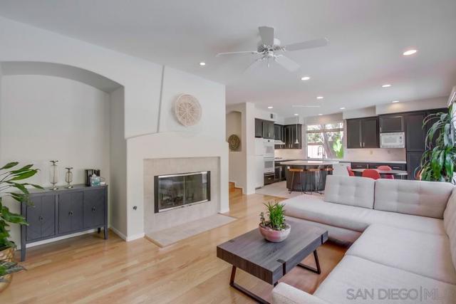 11523 Sun Ray Ct, San Diego CA: https://media.crmls.org/mediaz/b10c6069-9b0f-485e-9ba9-fcfedfe54f9a.jpg