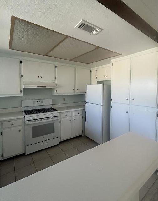 68284 Terrace Road, Cathedral City CA: https://media.crmls.org/mediaz/b10fbca9-8db2-413b-a147-be11dcb14ac3.jpg