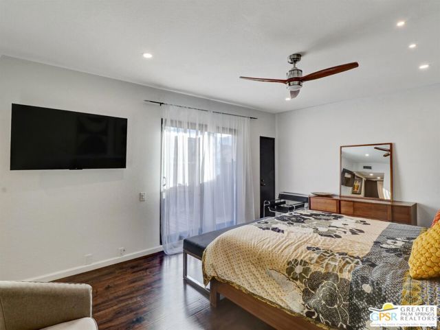 73429 Foxtail Lane, Palm Desert CA: https://media.crmls.org/mediaz/b1104a66-4013-4d4f-a5bd-c780f0147af7.jpg