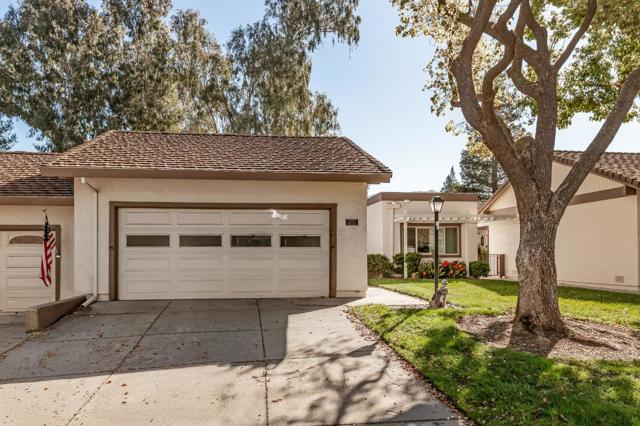 6232 Gerdts Drive, San Jose CA: https://media.crmls.org/mediaz/b11091a3-015c-4b7d-929b-8219f369cf17.jpg