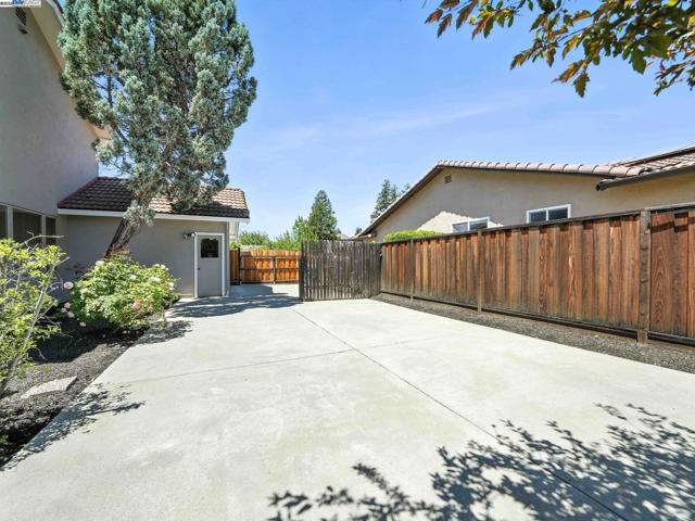 2858 Superior Dr, Livermore CA: https://media.crmls.org/mediaz/b110db9a-8274-4677-8a24-b45965306205.jpg