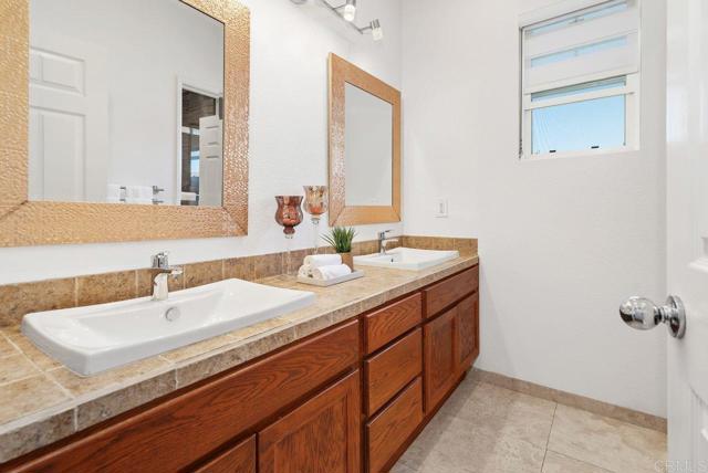 Detail Gallery Image 33 of 45 For 16863 Abundante St, San Diego,  CA 92127 - 4 Beds | 2/1 Baths