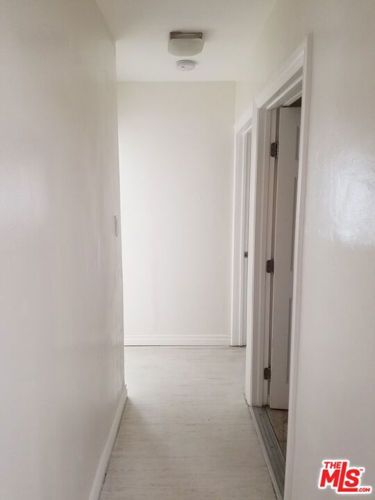 11059 CALIFA Street photo 17