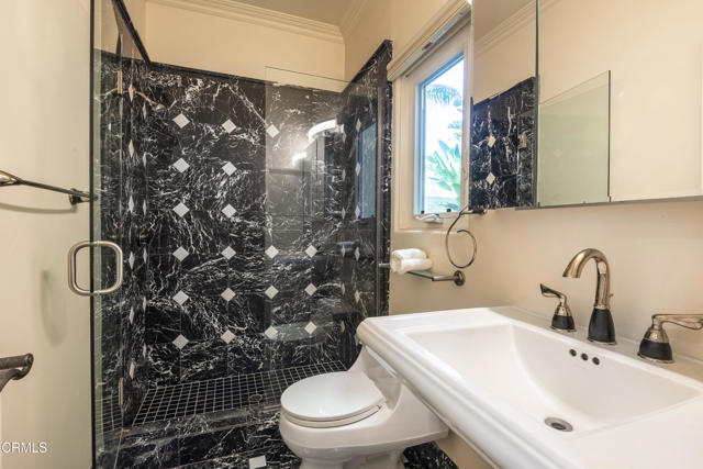 Detail Gallery Image 21 of 28 For 5344 Rincon Beach Park Dr, Ventura,  CA 93001 - 4 Beds | 3 Baths