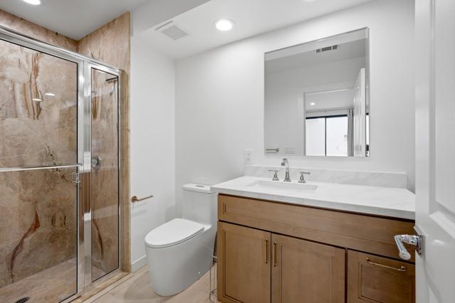 56300 Pebble Beach, La Quinta CA: https://media.crmls.org/mediaz/b111c2fb-e960-4788-82e2-e4e881ab2722.jpg