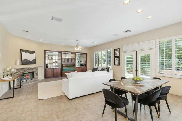 63 San Marino Circle, Rancho Mirage CA: https://media.crmls.org/mediaz/b112c881-c197-4a44-bef2-7634fd9f5ae0.jpg
