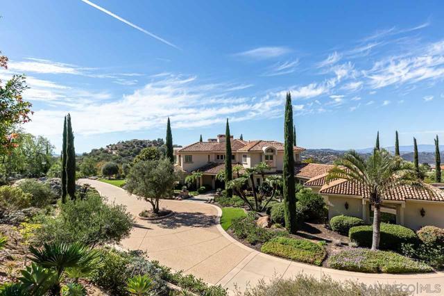 14440 Ridge Ranch Rd, Valley Center CA: https://media.crmls.org/mediaz/b112d17c-4a12-49fb-bcd1-d23fe8527ae7.jpg