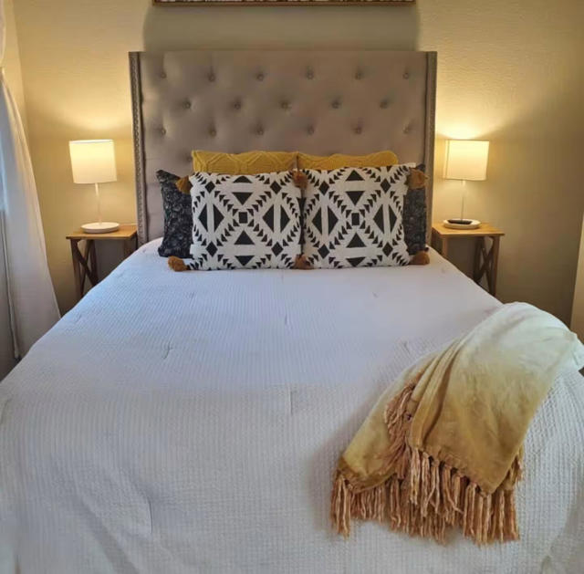 Image 34 of 39 For 79818 Parkway Esplanade