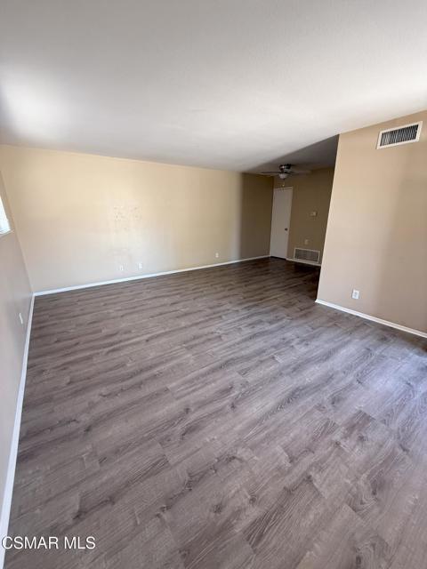 2014 Avenida Placida, Simi Valley CA: https://media.crmls.org/mediaz/b113ac2d-32fd-403a-94ac-79b6caad154b.jpg