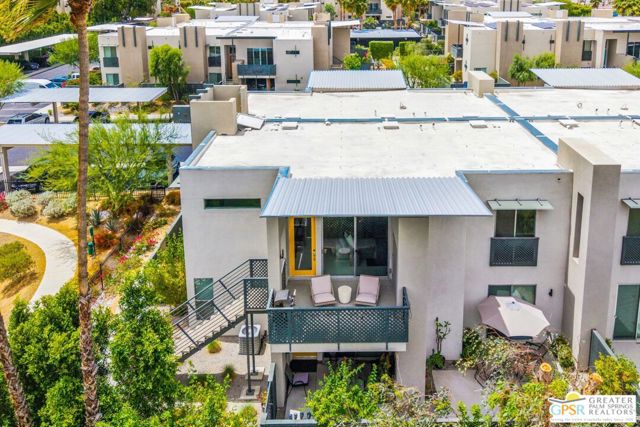 173 The riv, Palm Springs CA: https://media.crmls.org/mediaz/b115ad60-1af0-4e44-aa06-d75109a6b6d4.jpg