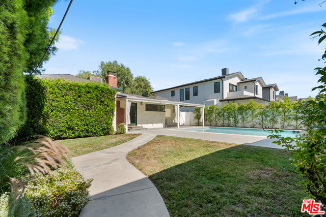 4659 Morse Avenue, Sherman Oaks CA: https://media.crmls.org/mediaz/b1167a9d-e33f-4a49-adb6-6465a2665488.jpg