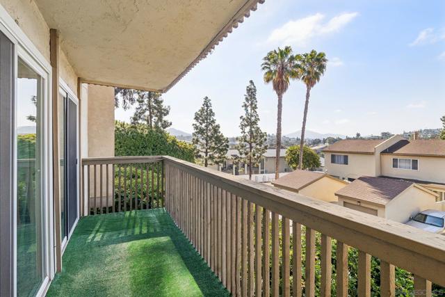 7700 Parkway Dr, La Mesa CA: https://media.crmls.org/mediaz/b116b3a3-c618-44d4-9d58-64f5d0ec18b2.jpg