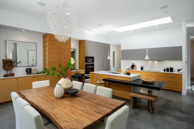 454 Cypress Drive, Los Altos CA: https://media.crmls.org/mediaz/b116c32f-23c1-4835-a952-0a4ba08bba44.jpg