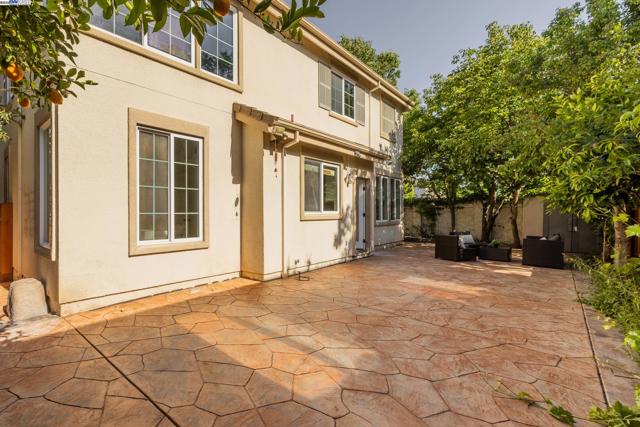 4008 Mount Vernon Pl, Dublin CA: https://media.crmls.org/mediaz/b116e407-8e41-4131-8b5c-975075ccf338.jpg