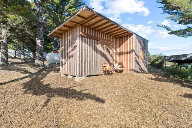 9265 Sycamore Canyon Road, Big Sur CA: https://media.crmls.org/mediaz/b1176ec1-3191-4081-a2b2-9b1230e66ad7.jpg