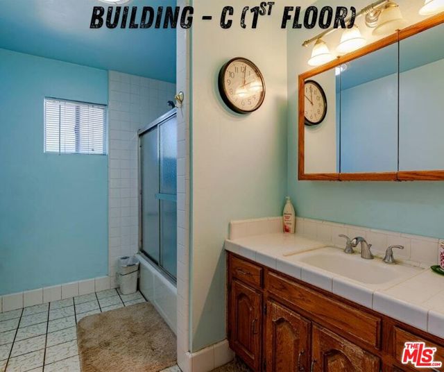 5706 Pioneer Boulevard, Whittier CA: https://media.crmls.org/mediaz/b1189d54-8940-4751-a680-58ad34ba2a81.jpg