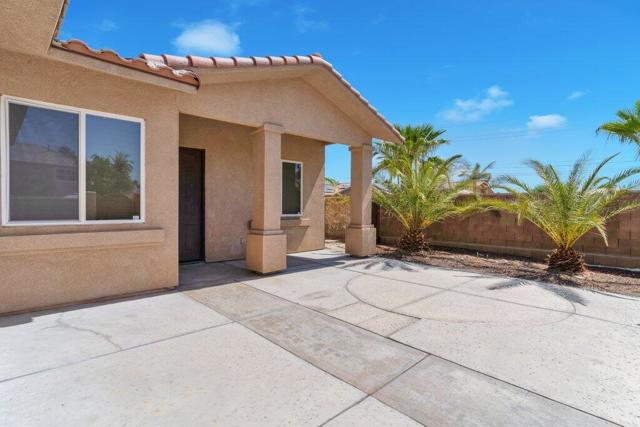 67892 Mccallum Way, Cathedral City CA: https://media.crmls.org/mediaz/b118dd55-6aeb-4ca6-b158-227616e6b7f9.jpg