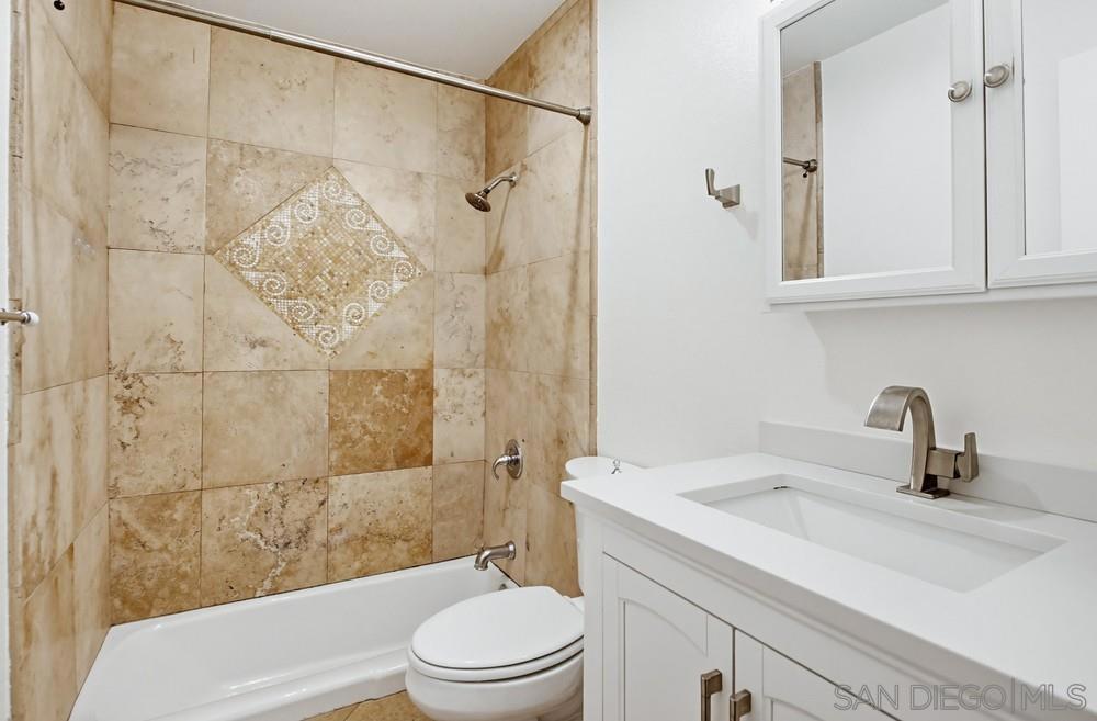 725 4th Ave - photo 20