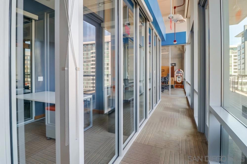 MLS #250032382SD img 48