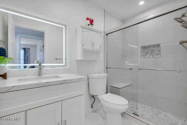 6211 Anastasia Street, Simi Valley CA: https://media.crmls.org/mediaz/b11cf588-dd37-4bd2-b2c7-0dd07d8414bf.jpg