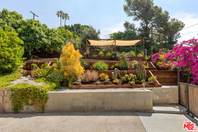 6521 Aldama Street, Los Angeles CA: https://media.crmls.org/mediaz/b11e0d33-36a8-4749-ab49-f22385780abe.jpg