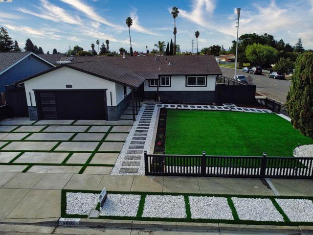 5603 Wintergreen Dr, Newark CA: https://media.crmls.org/mediaz/b11e3f38-092f-4919-a4c5-b80d4535ee6b.jpg