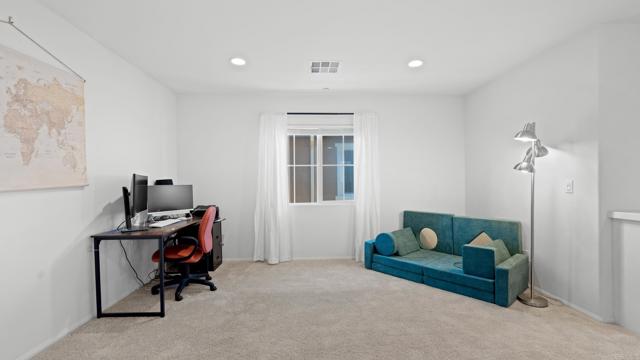 262 Camellia Way, Vista CA: https://media.crmls.org/mediaz/b11ec532-246f-49d6-ae56-e76ca2bcc716.jpg