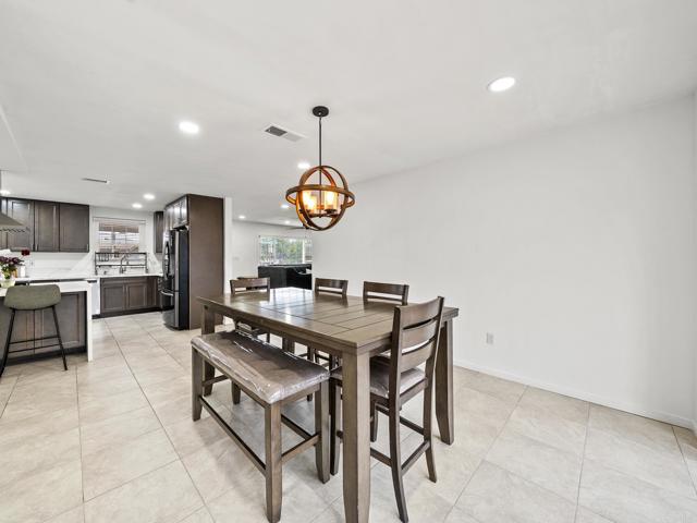 Detail Gallery Image 14 of 49 For 1562 Richandave Ave, El Cajon,  CA 92019 - 4 Beds | 2/1 Baths