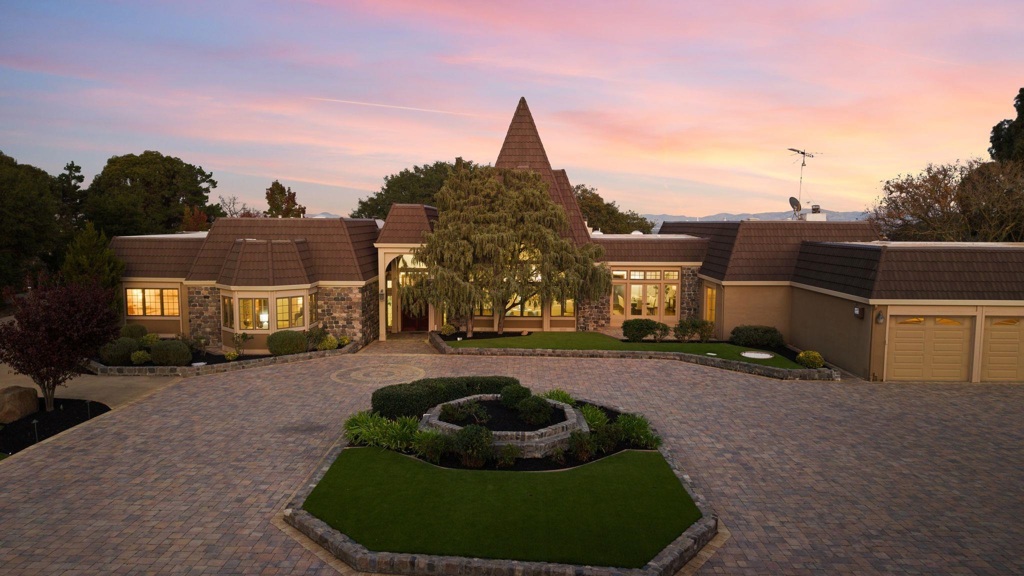 10633 Dublin Canyon Rd