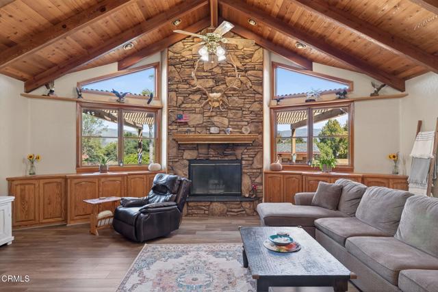 Detail Gallery Image 10 of 73 For 1125 Spring St, Oak View,  CA 93022 - 4 Beds | 4 Baths