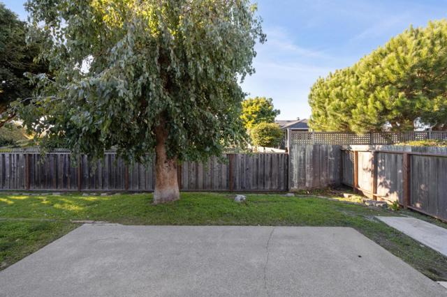 754 Vasques Drive, Half Moon Bay CA: https://media.crmls.org/mediaz/b12021e3-01e0-4cd4-9b74-98708036aebb.jpg