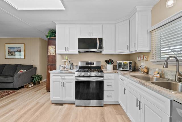 Detail Gallery Image 3 of 35 For 500 W Santa Maria St #30,  Santa Paula,  CA 93060 - 2 Beds | 2 Baths