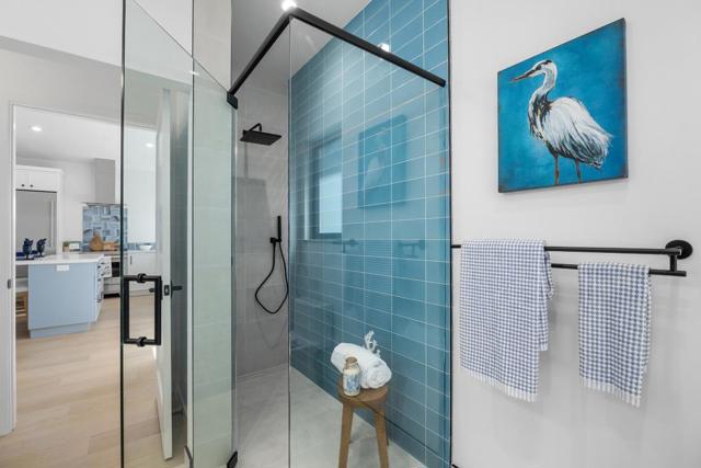 461 6th Avenue, Santa Cruz CA: https://media.crmls.org/mediaz/b121f6ee-fe0e-44f8-a15b-7e5292f9faf8.jpg