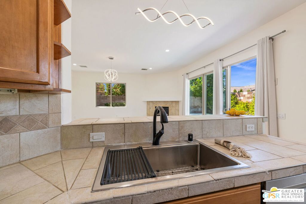 MLS #25594903PS image #17