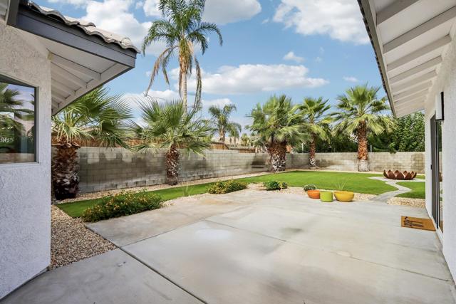 1941 Marguerite Street, Palm Springs, CA 92264